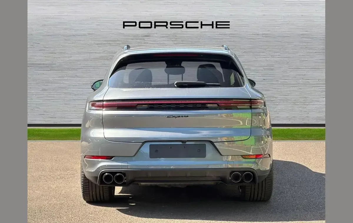 New Porsche Cayenne Black Edition 464 HP (341 kW) 2026 Grey SUV