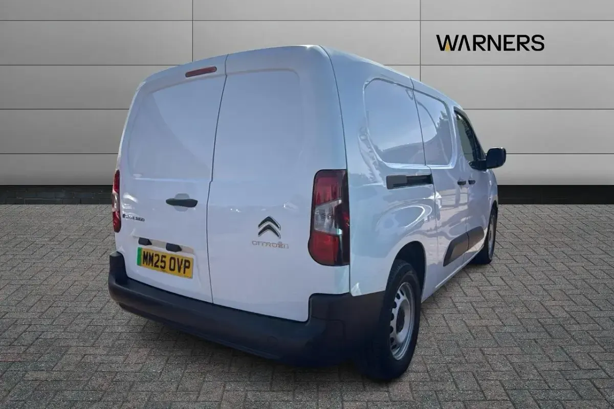 Used Citroën Berlingo 98 kW (134 HP) 2025 White MPV