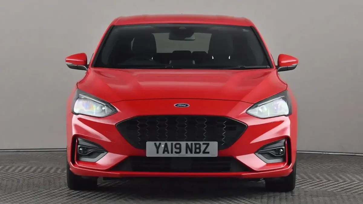 Usado Ford Focus ST-Line 125 HP (91 kW) 2019 Vermelho Citadino
