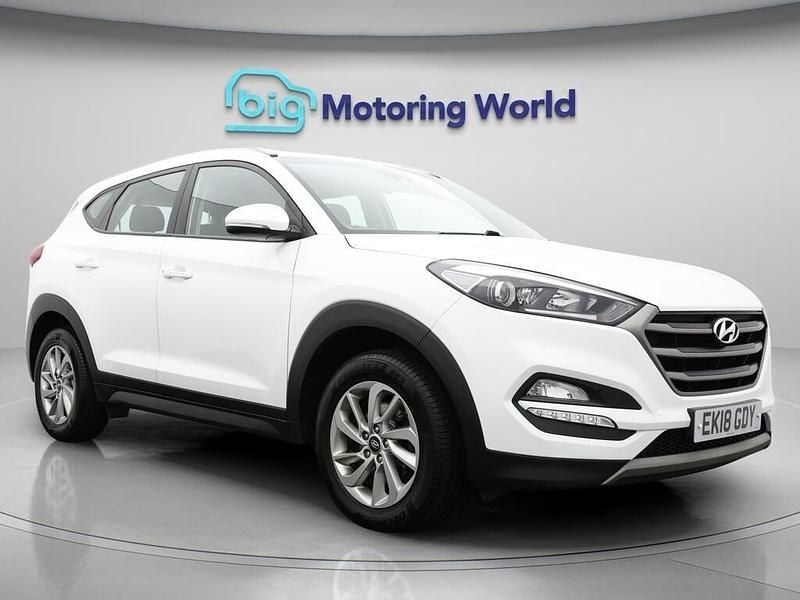 White Used 2018 Hyundai Tucson SE SUV | £7,800 (Good price) - Image 1/4