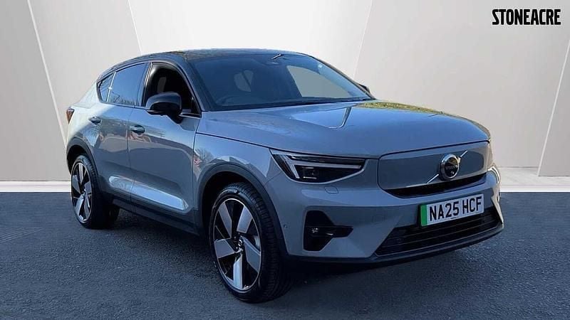 New 2025 Volvo EC40 Ultra SUV | £45,658 (A bit pricey) - Image 1/3