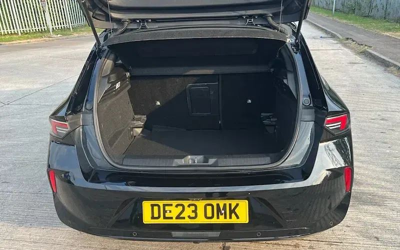 Second-hand Vauxhall Astra 131 CP (96 kW) 2026 Hatchback