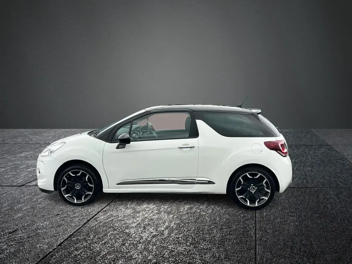 Used Citroën DS3 PureTech 2015 White Hatchback