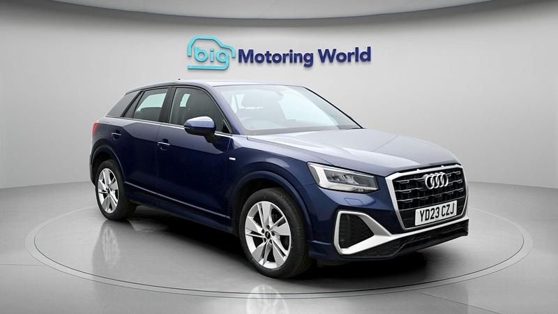 Used Audi Q2 S-Line 148 HP (108 kW) 2023 Blue SUV