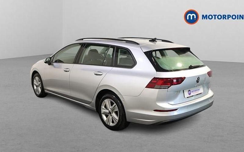 Used VW Golf VIII Life 131 HP (96 kW) 2023 Silver Estate