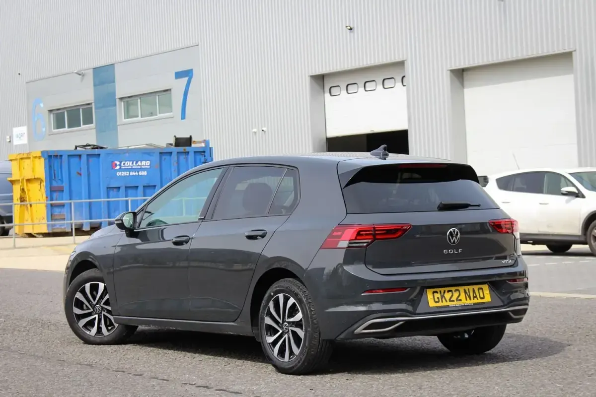 Second-hand VW Golf VIII Active 2022 Gri Hatchback