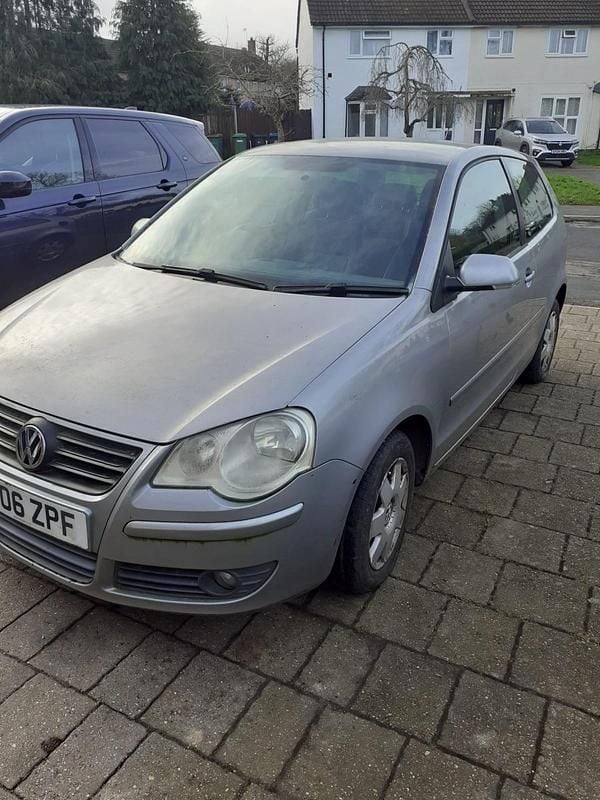 Used VW Polo S 55 HP (40 kW) 2006 Silver Hatchback