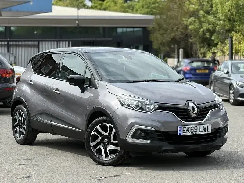 Begagnad Renault Captur Iconic 90 HK (66 kW) 2020 Grå SUV