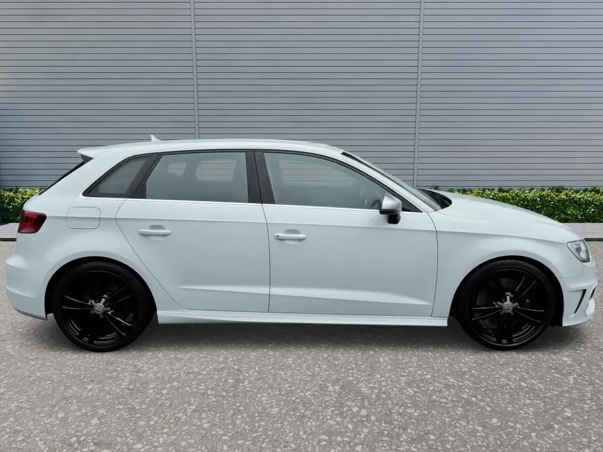Used Audi S3 Sportback Design 300 HP (220 kW) 2013 White Hatchback