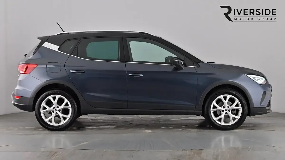 Used Seat Arona FR 115 HP (84 kW) 2024 Grey SUV