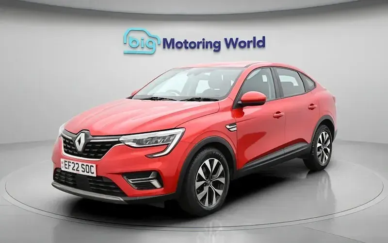 Used Renault Arkana Iconic 145 HP (106 kW) 2022 Red SUV