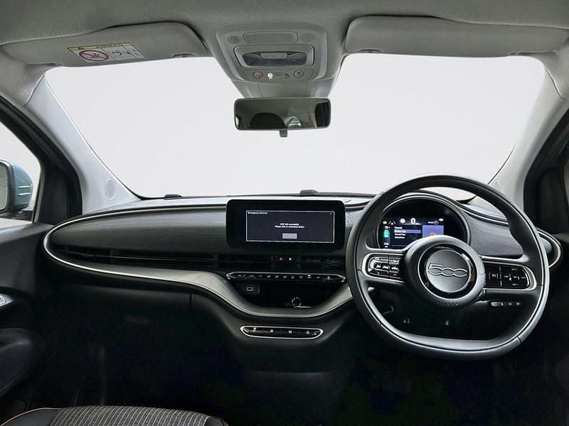 Second-hand Fiat 500e Icon 86 kW (118 CP) 2022 Albastru Hatchback