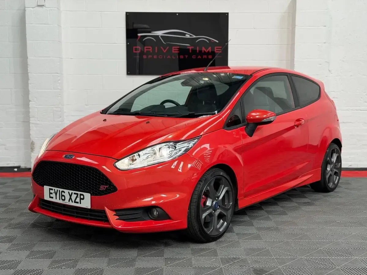 Used Ford Fiesta ST 2016 Orange Hatchback