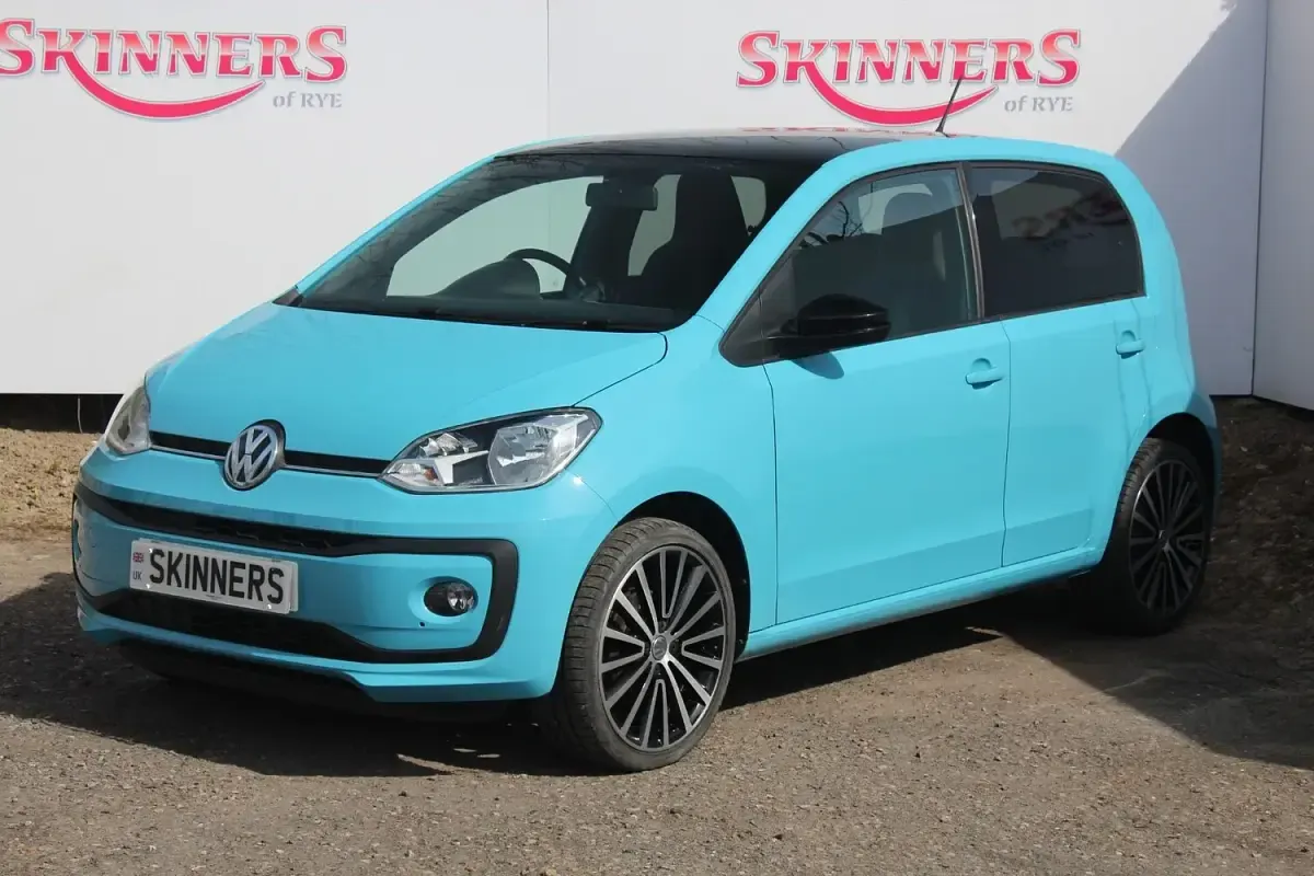 Used VW up! high up! 75 HP (55 kW) 2019 Blue Hatchback