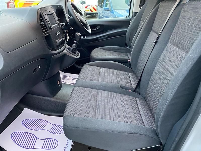 Begagnad Mercedes Vito 2019 Silver Van