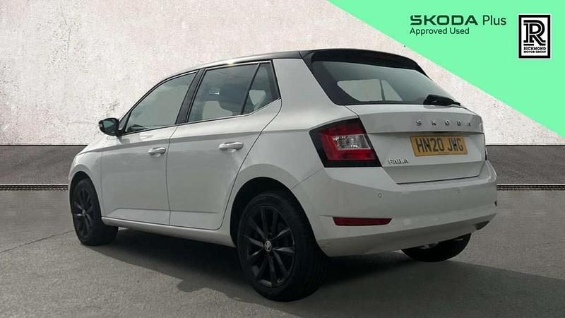 Used Skoda Fabia Colour Edition 60 HP (44 kW) 2020 White Hatchback