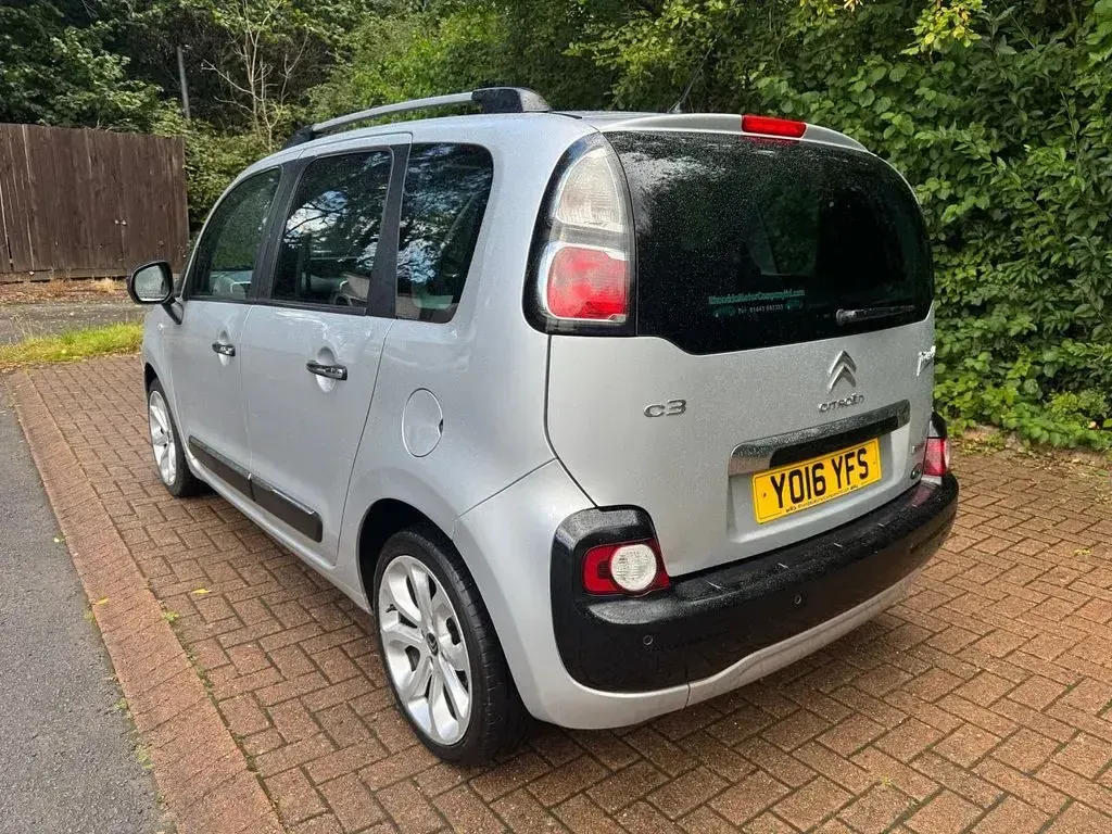 Used Citroën C3 Picasso Platinum 100 HP (73 kW) 2016 Silver MPV