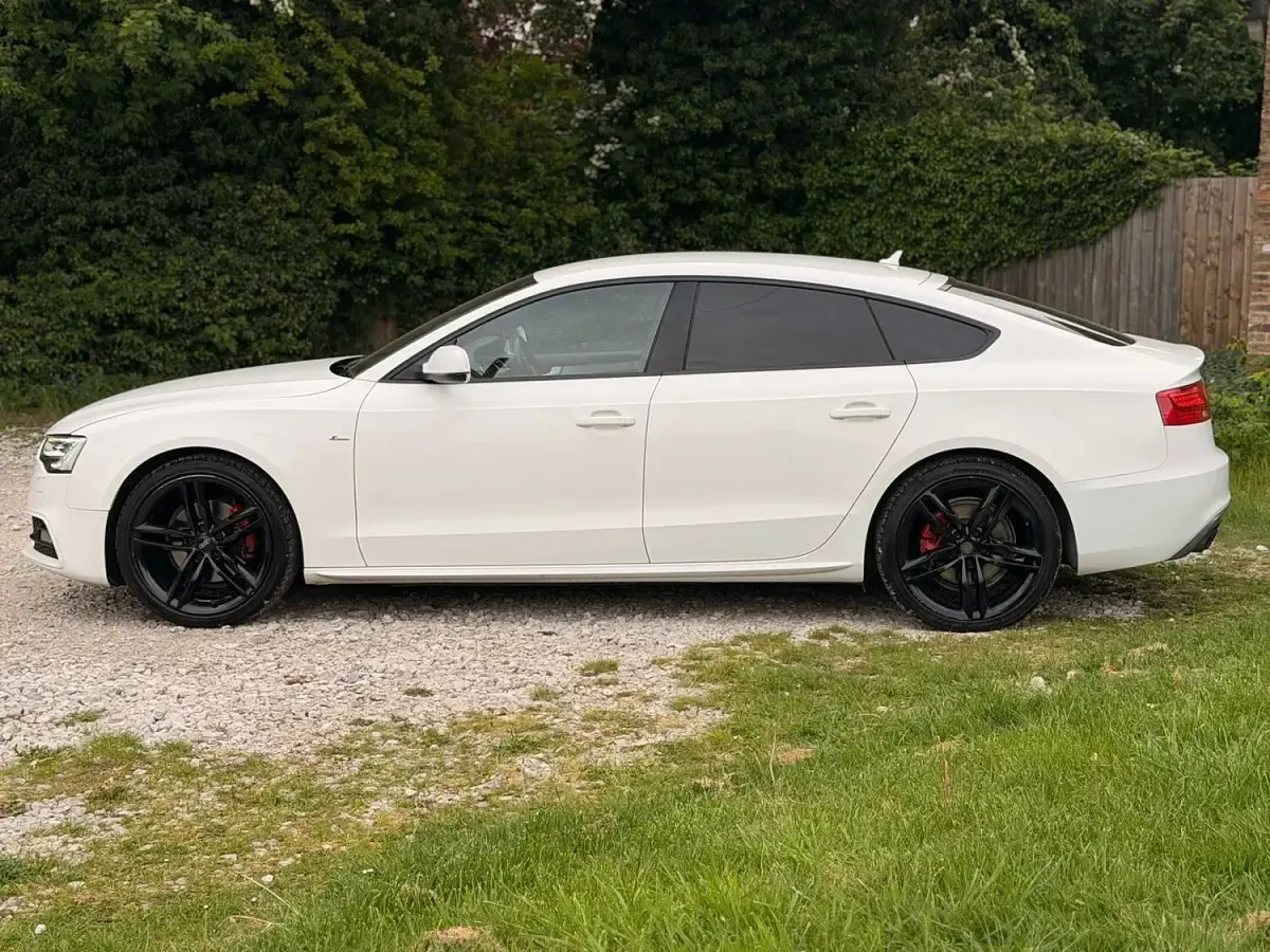 Used Audi A5 S-Line 177 HP (130 kW) 2012 White Coupe