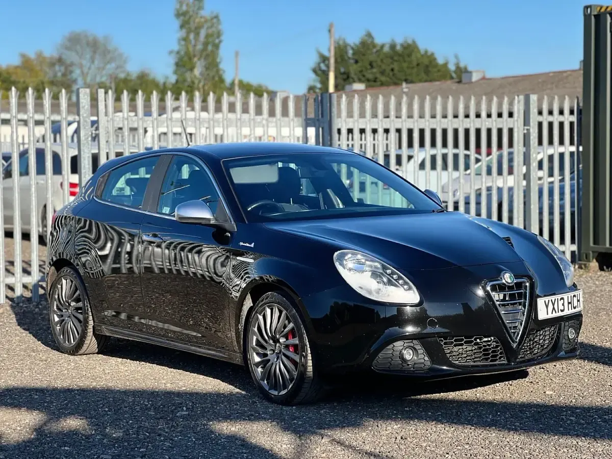 Used Alfa Romeo Giulietta 2013 Black Hatchback