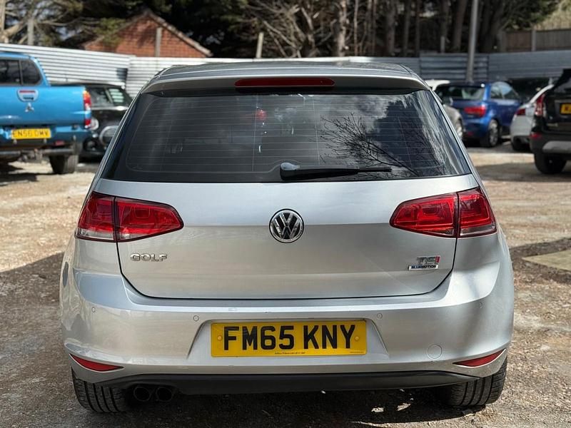 Begagnad VW Golf VII Match 2015 Silver Halvkombi