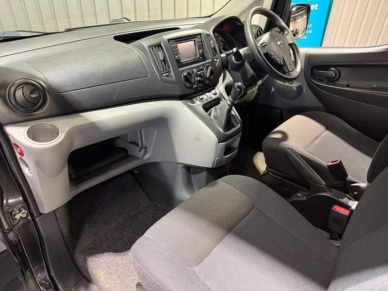 Usado Nissan NV200 Tekna 2017 Negro Monovolumen