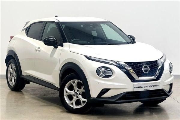 White Used 2020 Nissan Juke N-Connecta SUV | £15,372 (A bit pricey) - Image 1/1