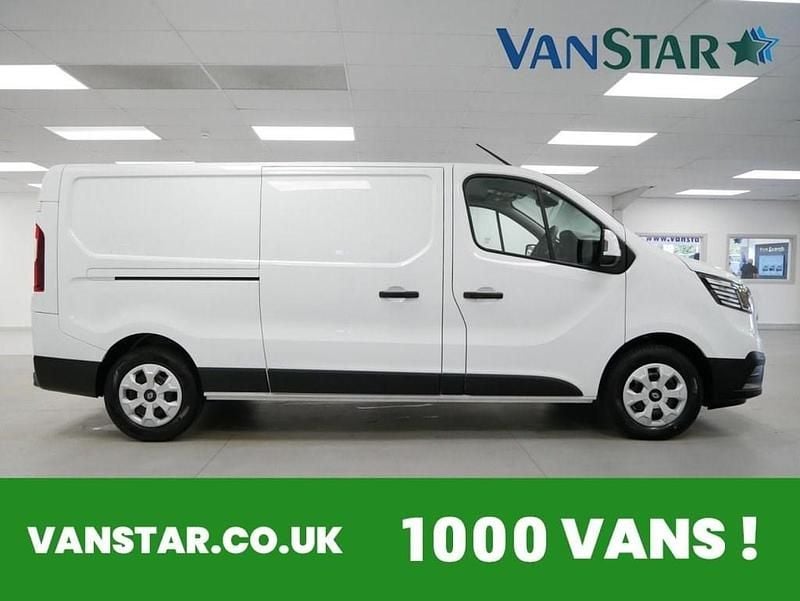 New Renault Trafic 150 HP (110 kW) 2025 White