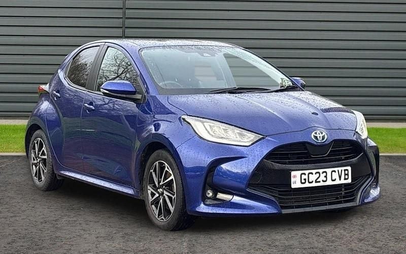 Used Toyota Yaris Hybrid Design 116 HP (85 kW) 2026 Hatchback