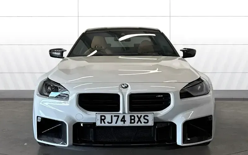 Begagnad BMW M2 Shadowline 460 HK (338 kW) 2024 Vit Sportkupé