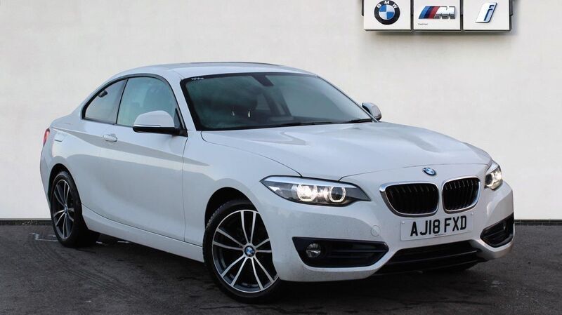 White Used 2018 BMW 218 Sport Line Coupe | £13,490 (Expensive) - Image 1/3