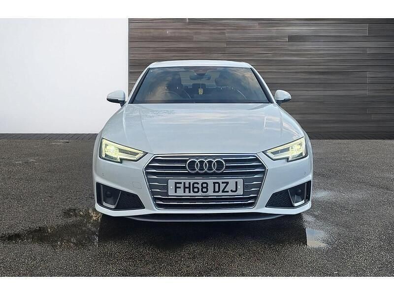 Used Audi A4 S-Line 190 HP (139 kW) 2019 White Sedan