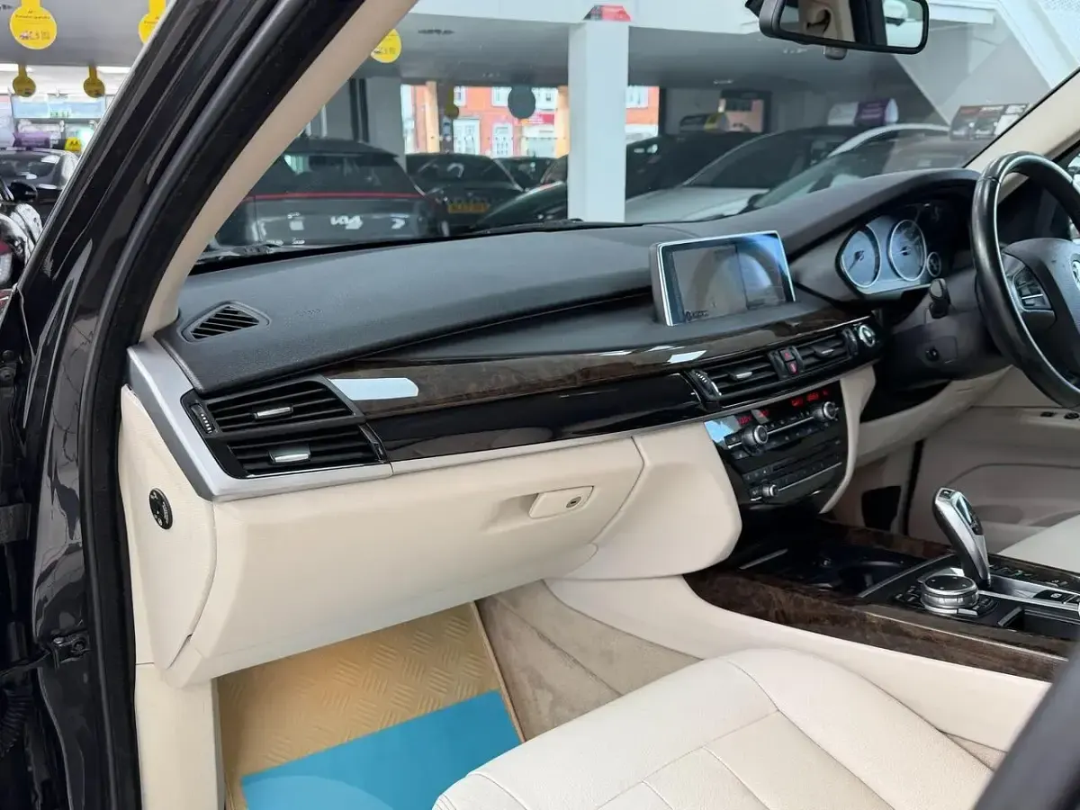 Used BMW X5 254 HP (186 kW) 2015 Grey SUV