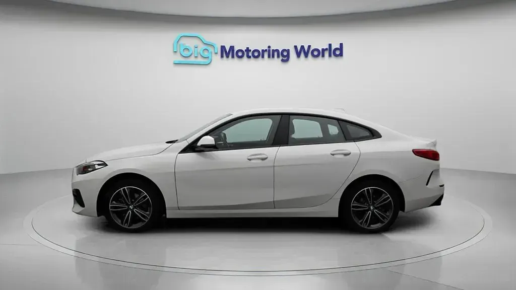 Used BMW 218 Sport Line 136 HP (100 kW) 2022 White Sedan