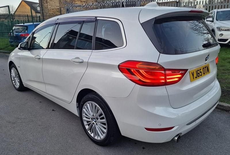 Used BMW 218 Luxury Line 2016 White Estate