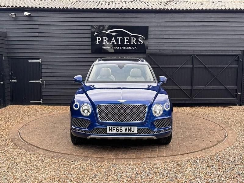 Used Bentley Bentayga 2017 Blue SUV