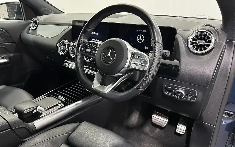 Used Mercedes GLA250 Premium 218 HP (160 kW) 2021 Blue SUV