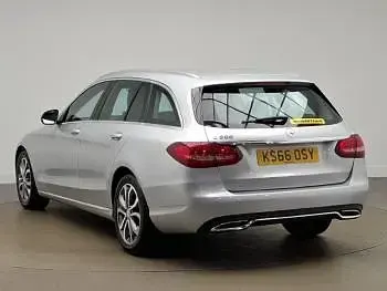 Usado Mercedes C200 184 HP (135 kW) 2016 Prateado Carrinha