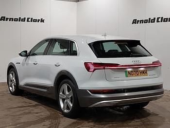 Begagnad Audi e-tron Advanced 230 kW (313 HK) 2020 Vit SUV