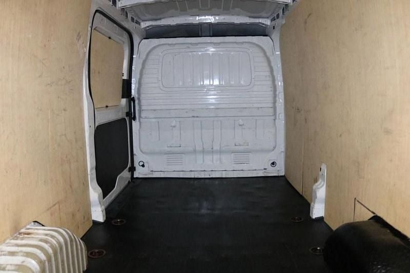 Image 3/4