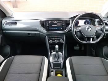 Used VW T-Roc SEL 150 HP (110 kW) 2021 Red SUV