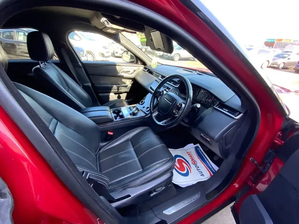Used Land Rover Range Rover Velar S 240 HP (176 kW) 2018 Red SUV