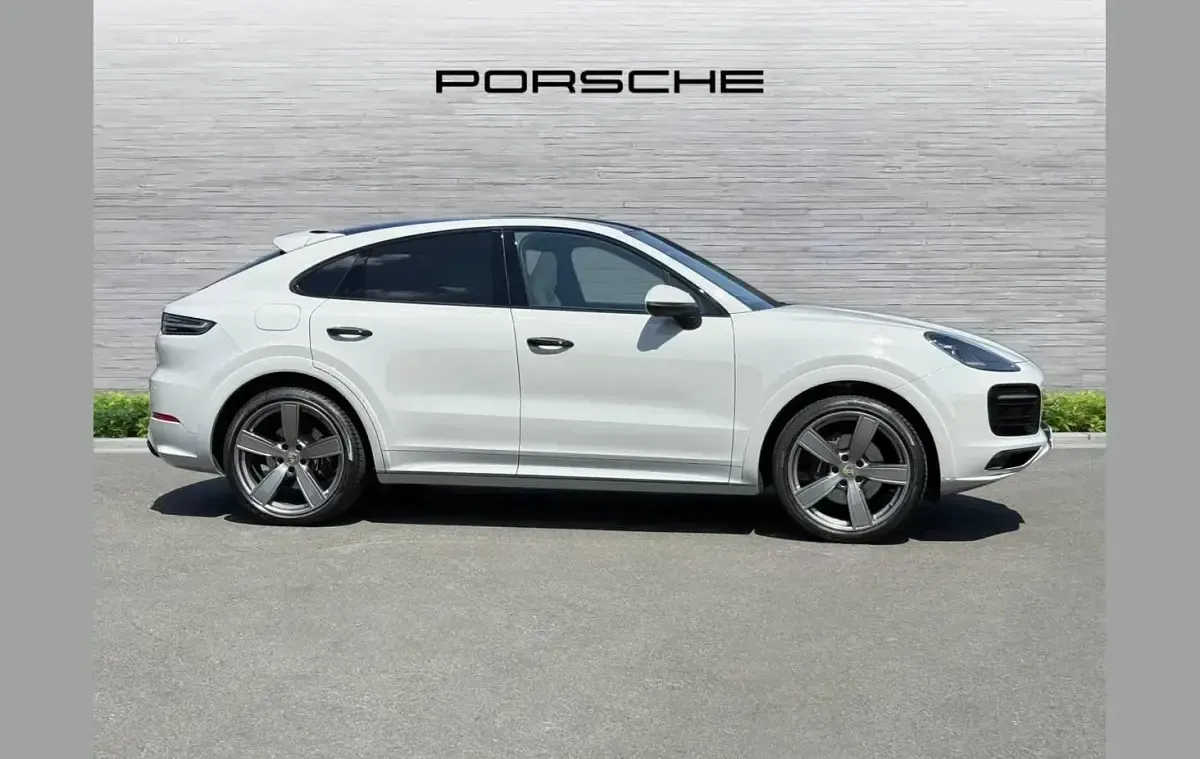 Used Porsche Cayenne 456 HP (335 kW) 2023 Grey SUV