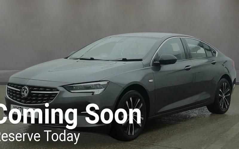 Used Vauxhall Insignia Edition 122 HP (89 kW) 2021 Grey Hatchback