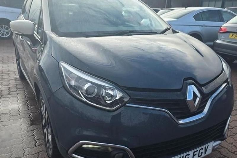 Used Renault Captur Signature 90 HP (66 kW) 2016 Blue SUV