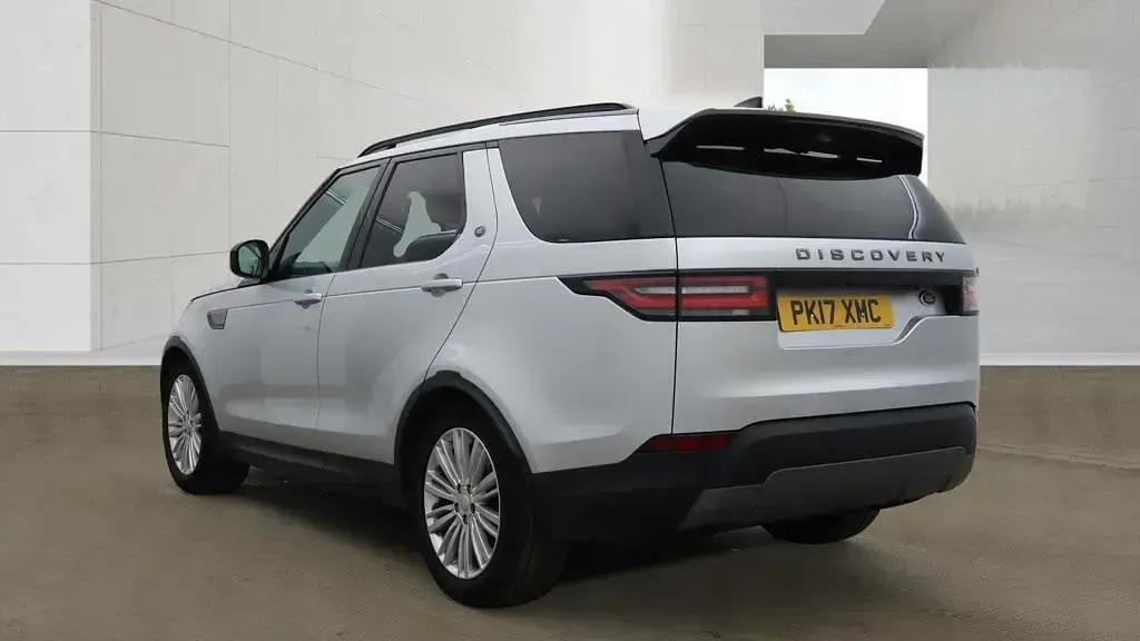 Used Land Rover Discovery SE 258 HP (189 kW) 2017 Silver SUV