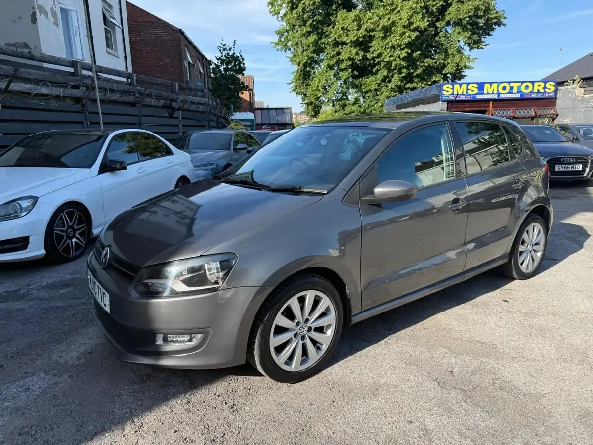 Used VW Polo 70 HP (51 kW) 2010 Grey Hatchback