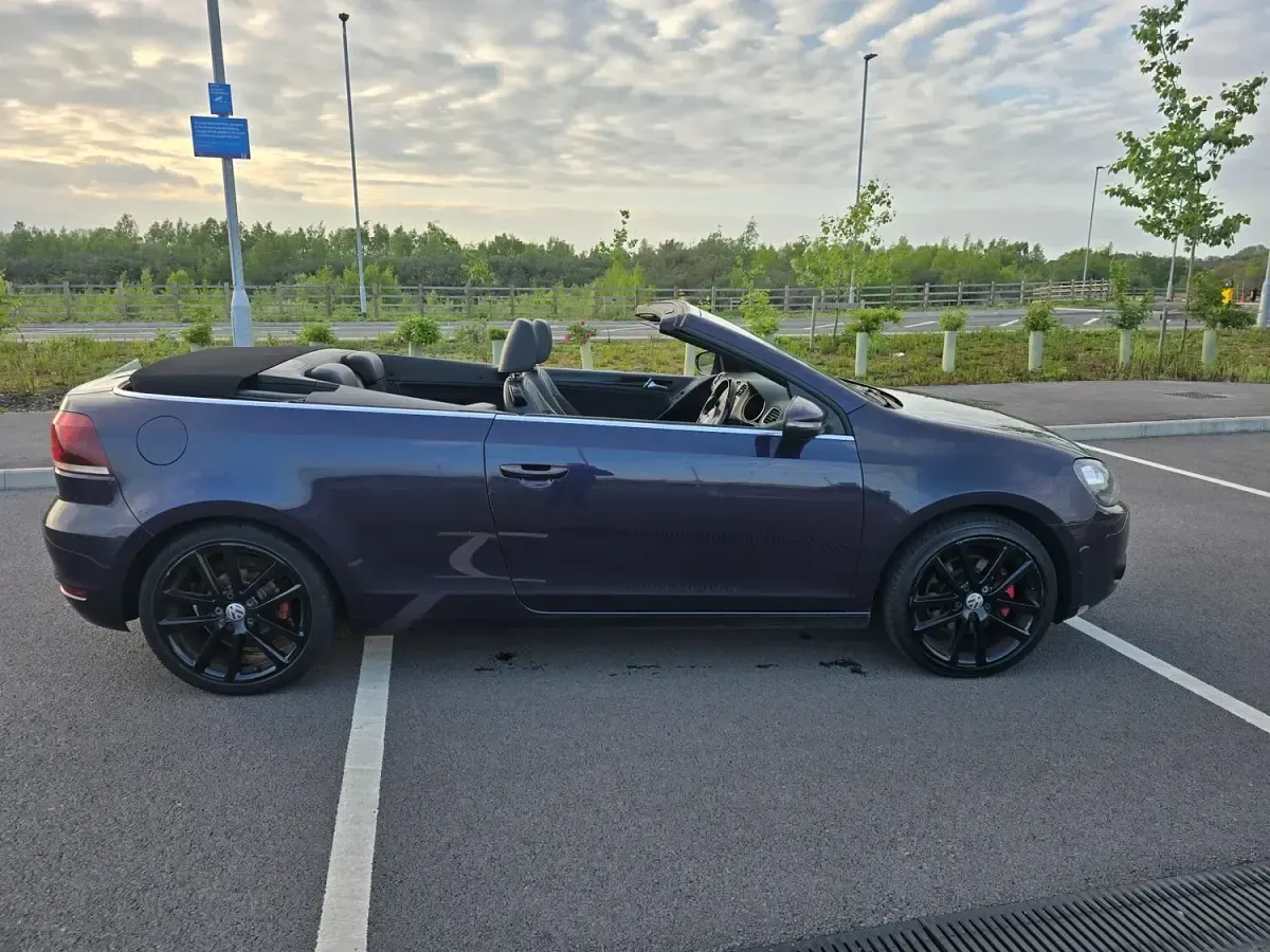 Used VW Golf Cabriolet GT 140 HP (102 kW) 2012 Mauve purple Cabriolet