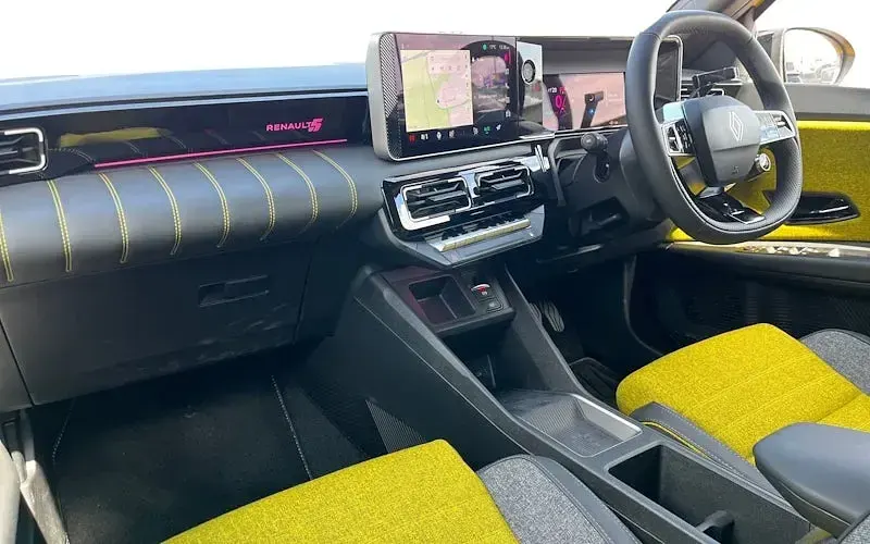 Ny Renault 5 E-Tech Iconic 110 kW (150 HK) 2025 Halvkombi