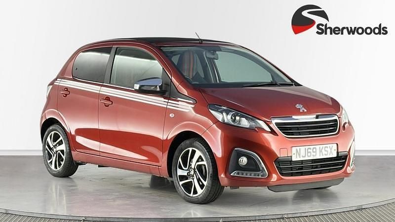 Used Peugeot 108 Collection 72 HP (52 kW) 2019 Red Hatchback