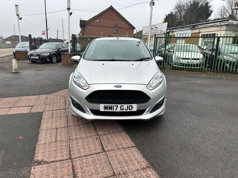 Silver Used 2017 Ford Fiesta ST-Line Hatchback | £5,990 (Good price) - Image 1/4